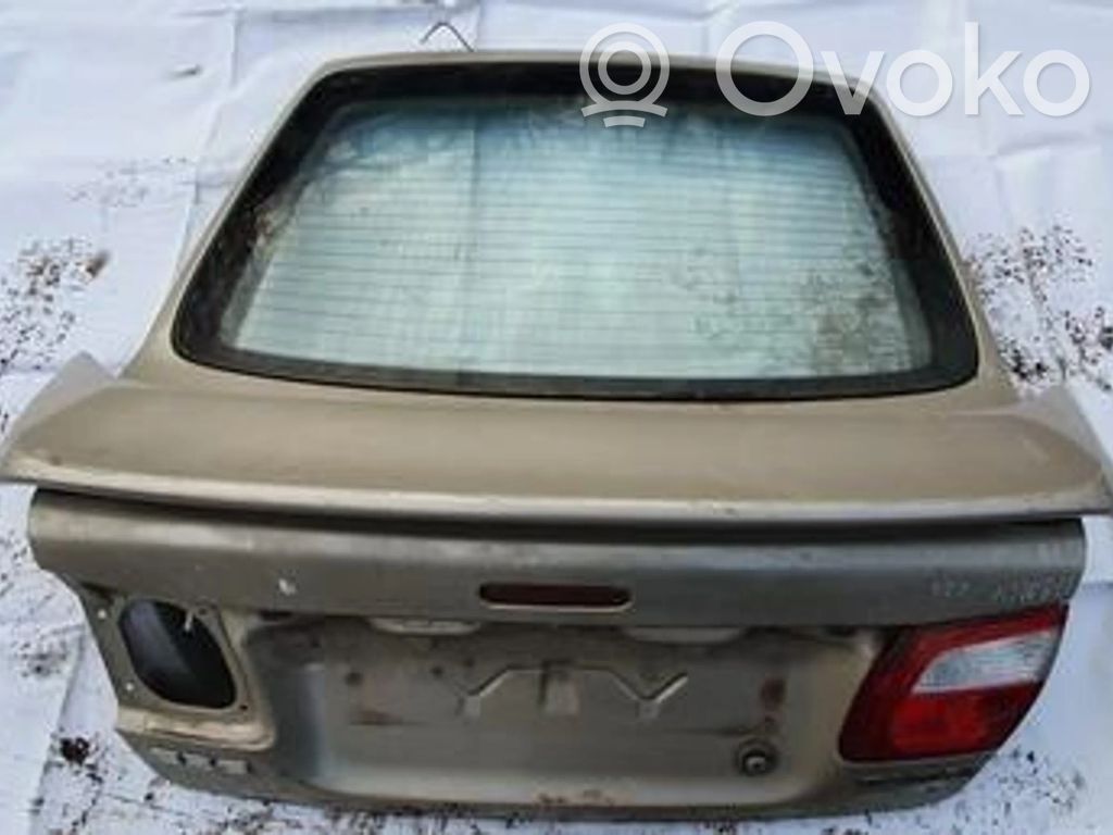 Mazda 626 Tylna klapa bagażnika 