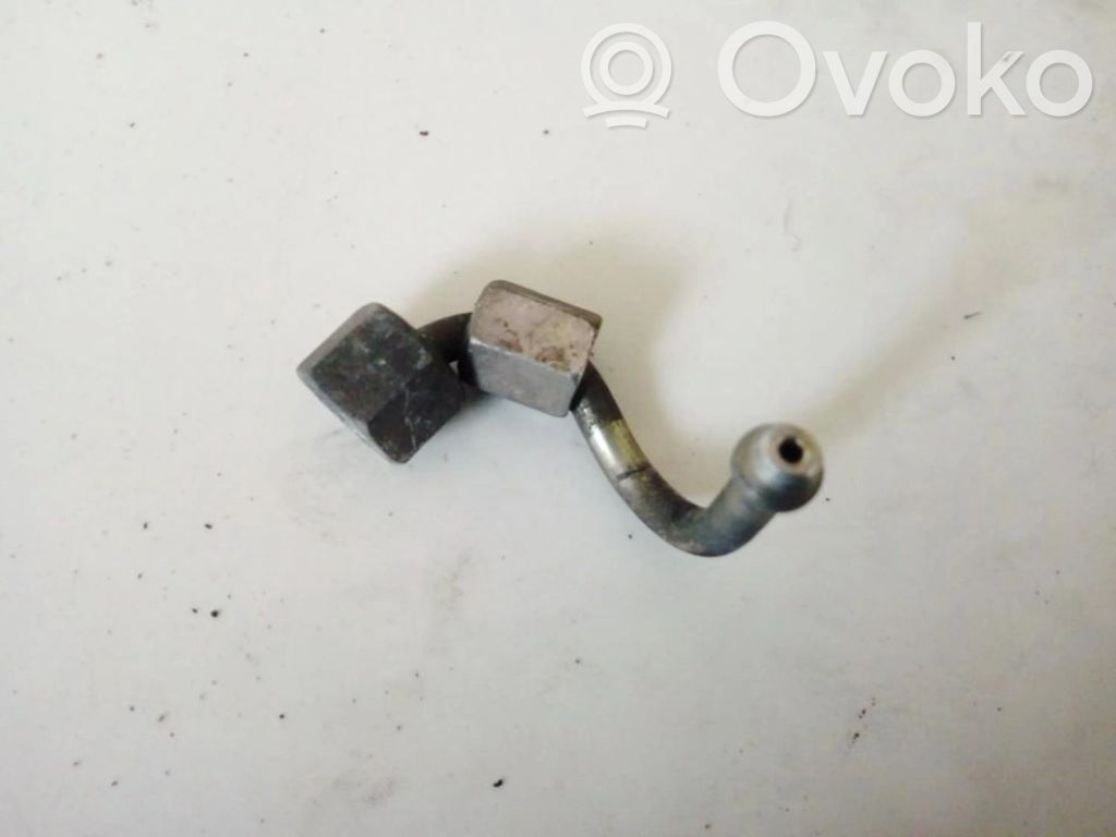 Tubo carburante