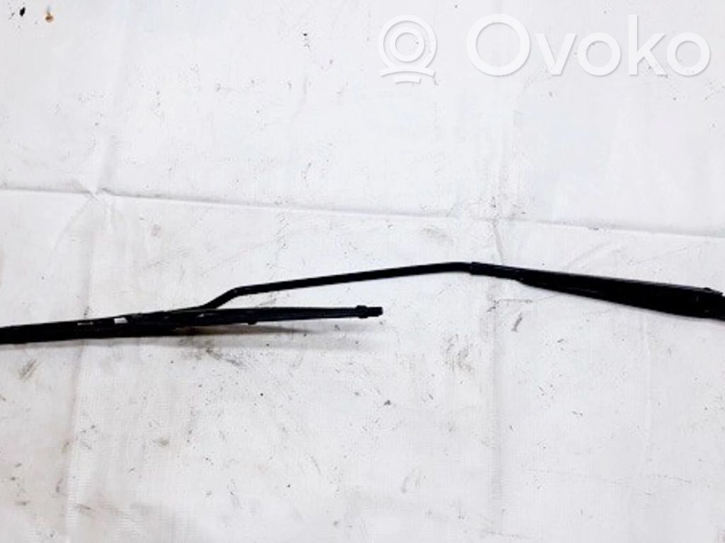 Volkswagen Golf IV Braccio della spazzola tergicristallo anteriore