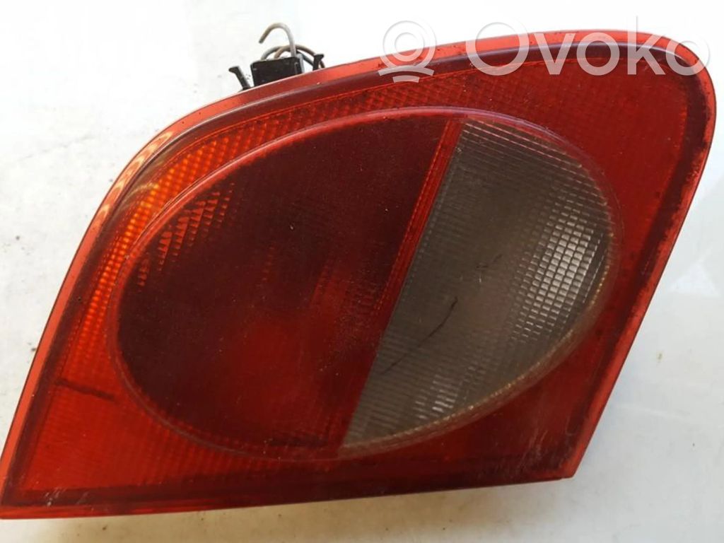 Mercedes-Benz E W210 Luci posteriori del portellone del bagagliaio