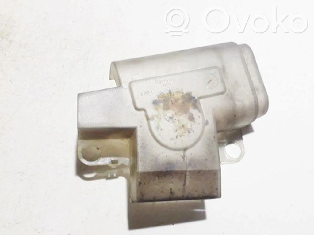 Audi A4 S4 B5 8D Muu ulkopuolen osa 