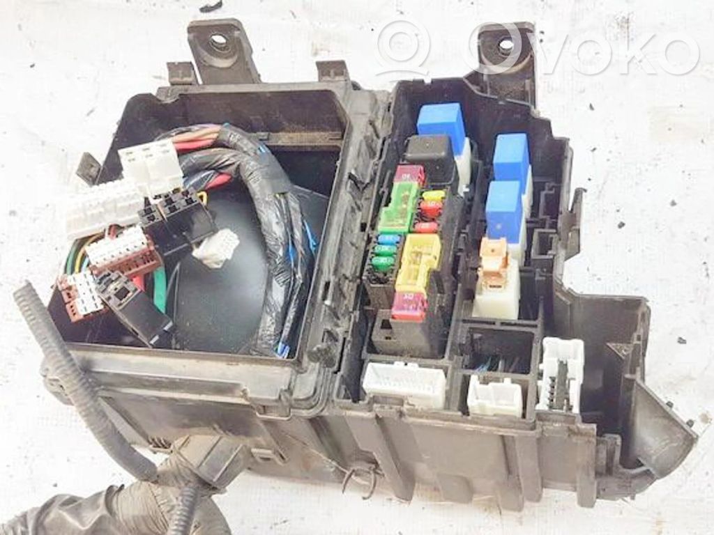 Nissan X-Trail T30 Set cutie siguranțe 