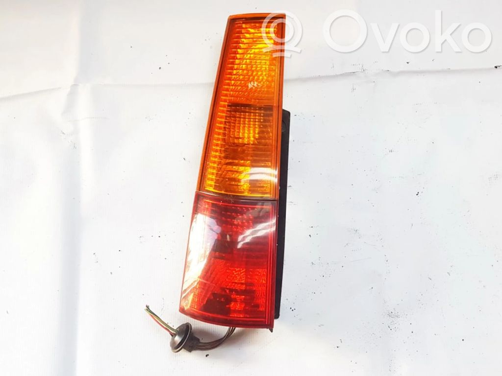 Lampa tylna