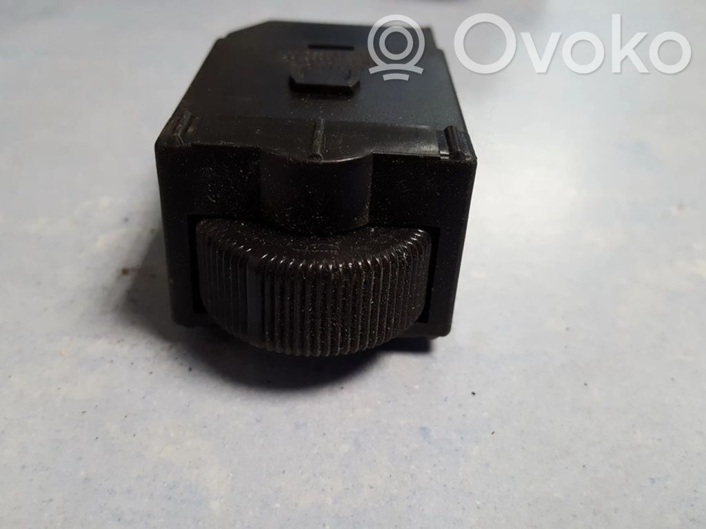Mitsubishi Carisma Comutator lumini bord 
