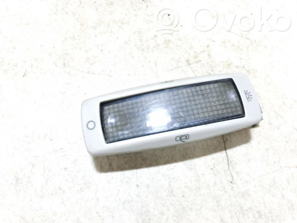 Volkswagen Golf IV Lampka podsufitki tylna
