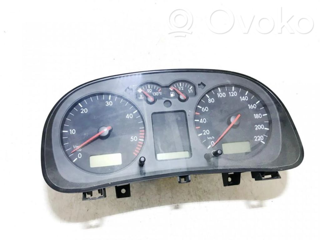 Volkswagen Golf IV Nopeusmittari (mittaristo) 