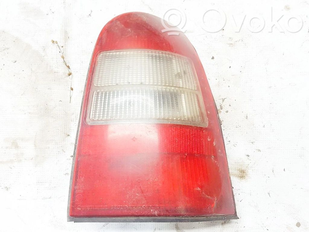 Lampa tylna   90585003,90585003
