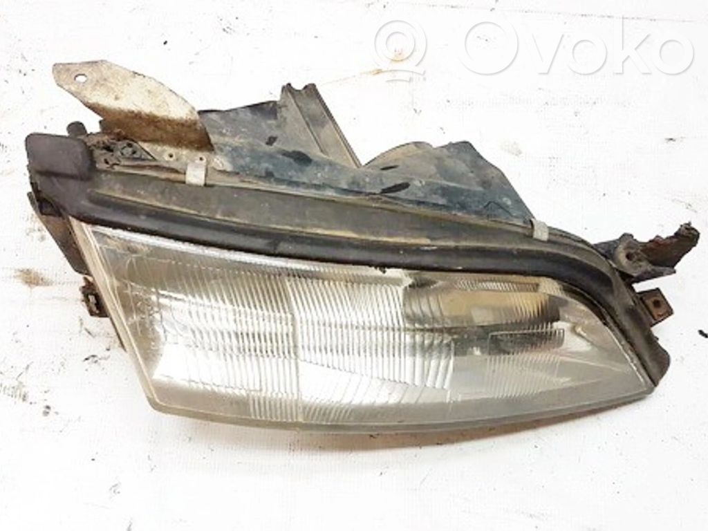 Opel Vectra B Far 