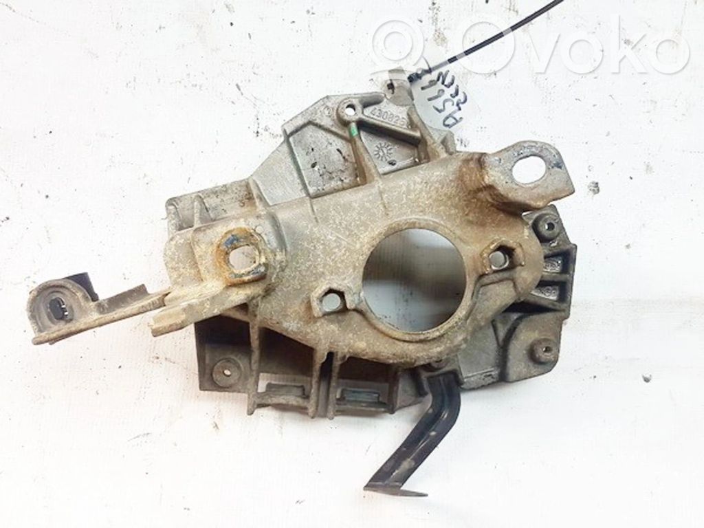 Renault Kangoo I Engine mounting bracket 