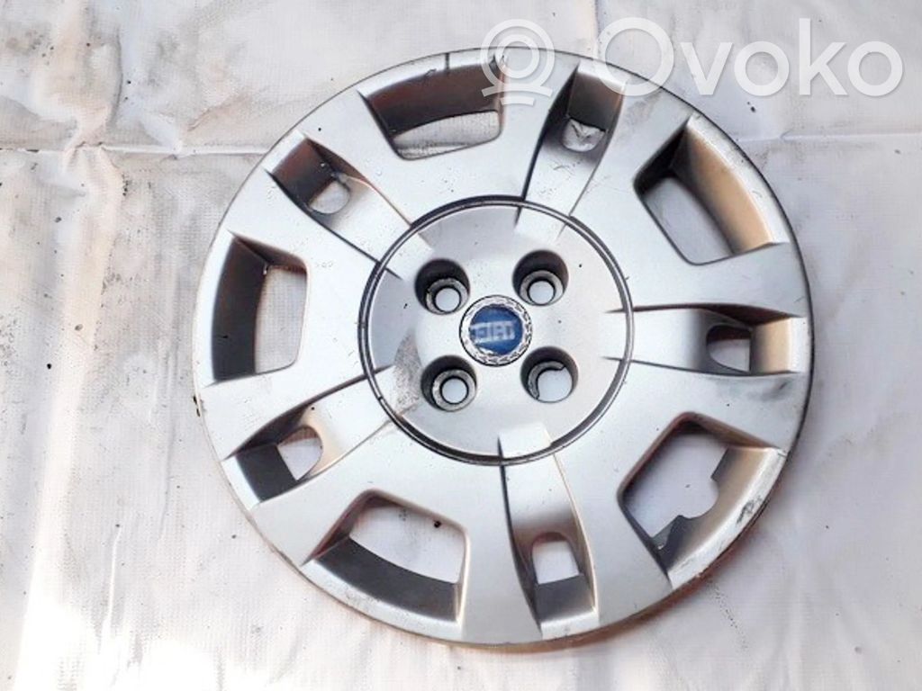Fiat Idea R15-pölykapseli 