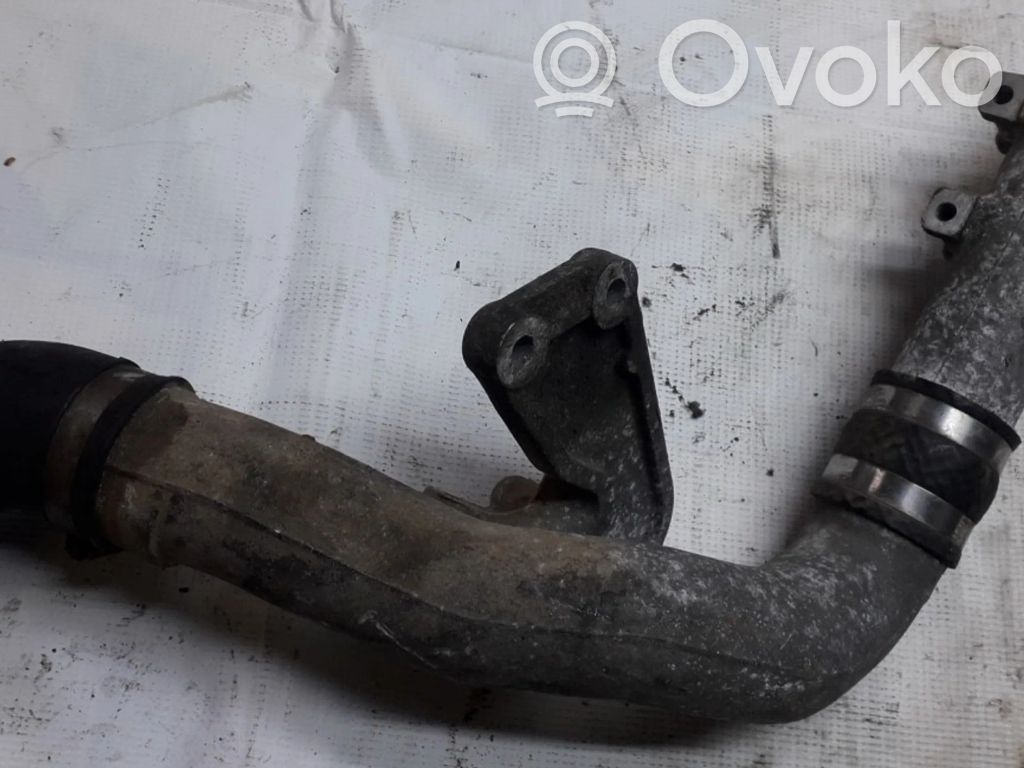 Mazda 626 Manguera/tubo del intercooler 