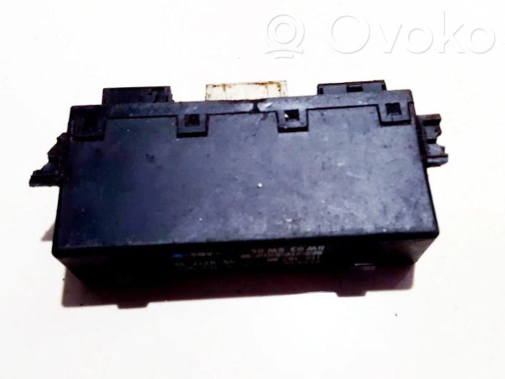 Unidad de control/módulo de la puerta   61358352062,05071710,0717,61358352062