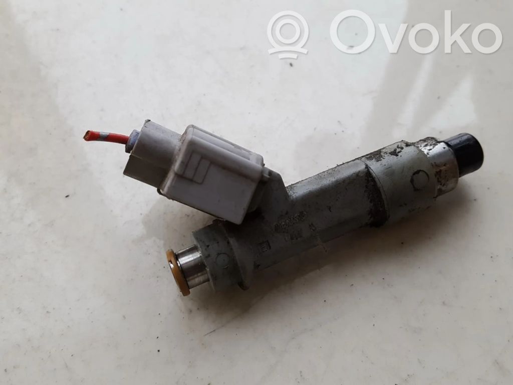 Toyota Yaris Injector combustibil 