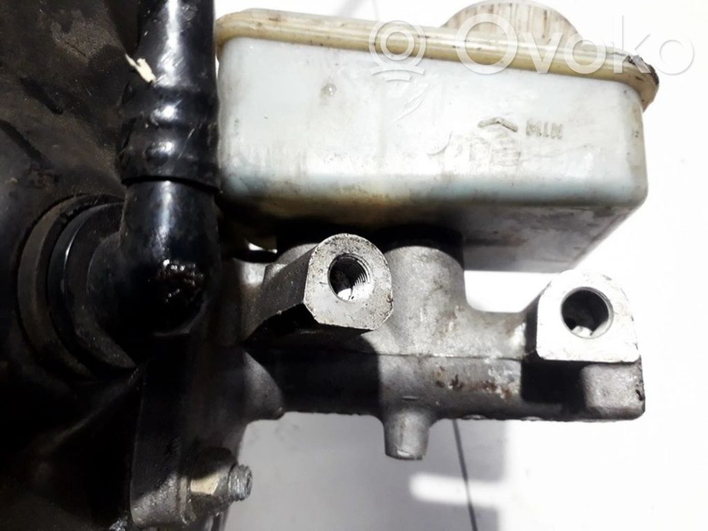 Opel Omega B1 Cilindro del sistema frenante 