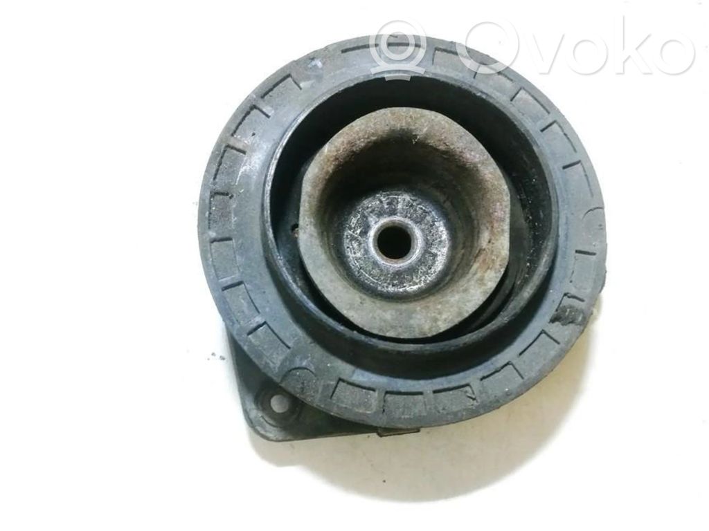 Coil spring mount   543219U00A,543219U00A