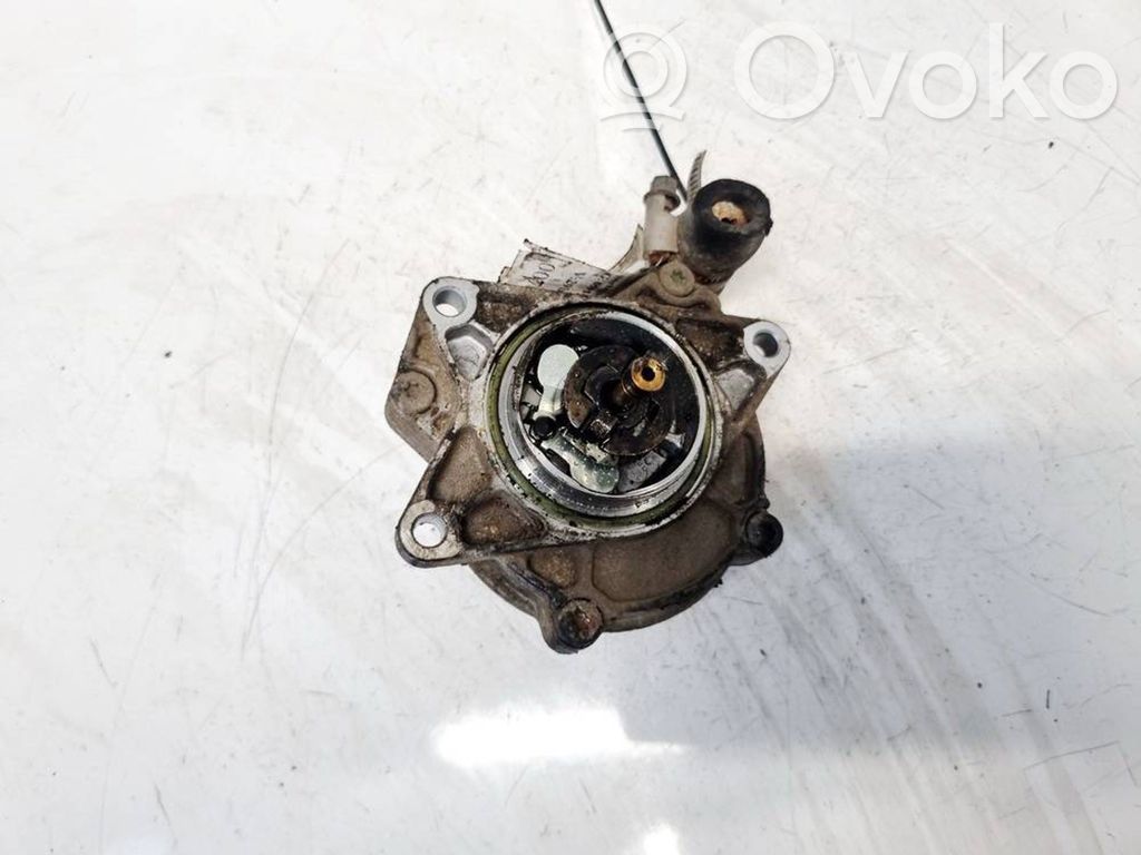 Audi A6 S6 C5 4B Pompe à vide 