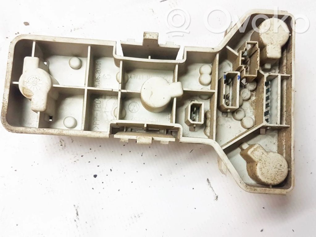 Volkswagen PASSAT B5 Portalampada fanale posteriore