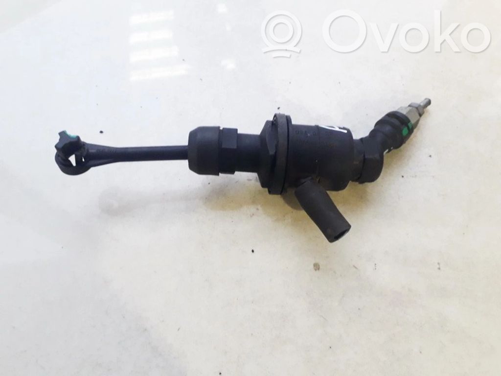 Renault Koleos I Główny cylinder sprzęgła 