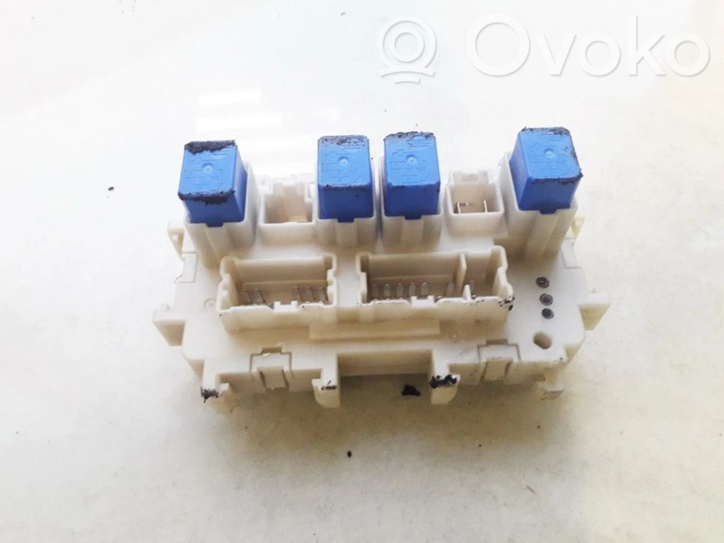 Renault Koleos I Set scatola dei fusibili 