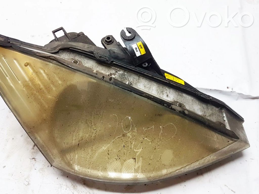 Ford Focus Scheinwerfer 