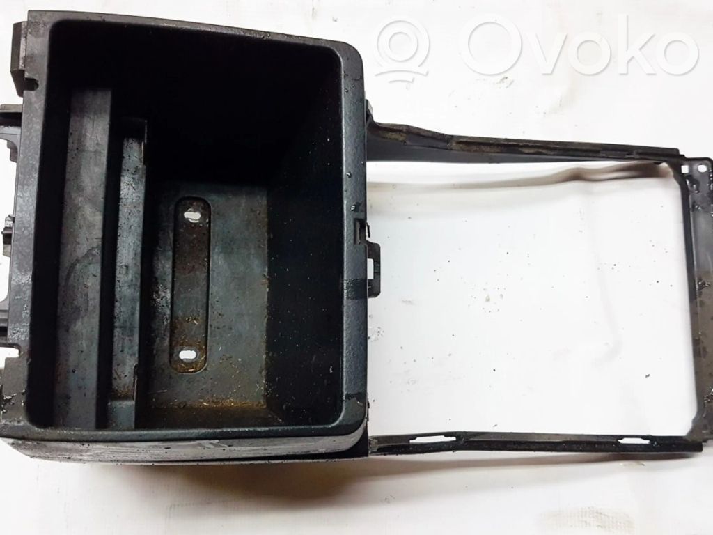 Suzuki Grand Vitara II Schowek deski rozdzielczej 