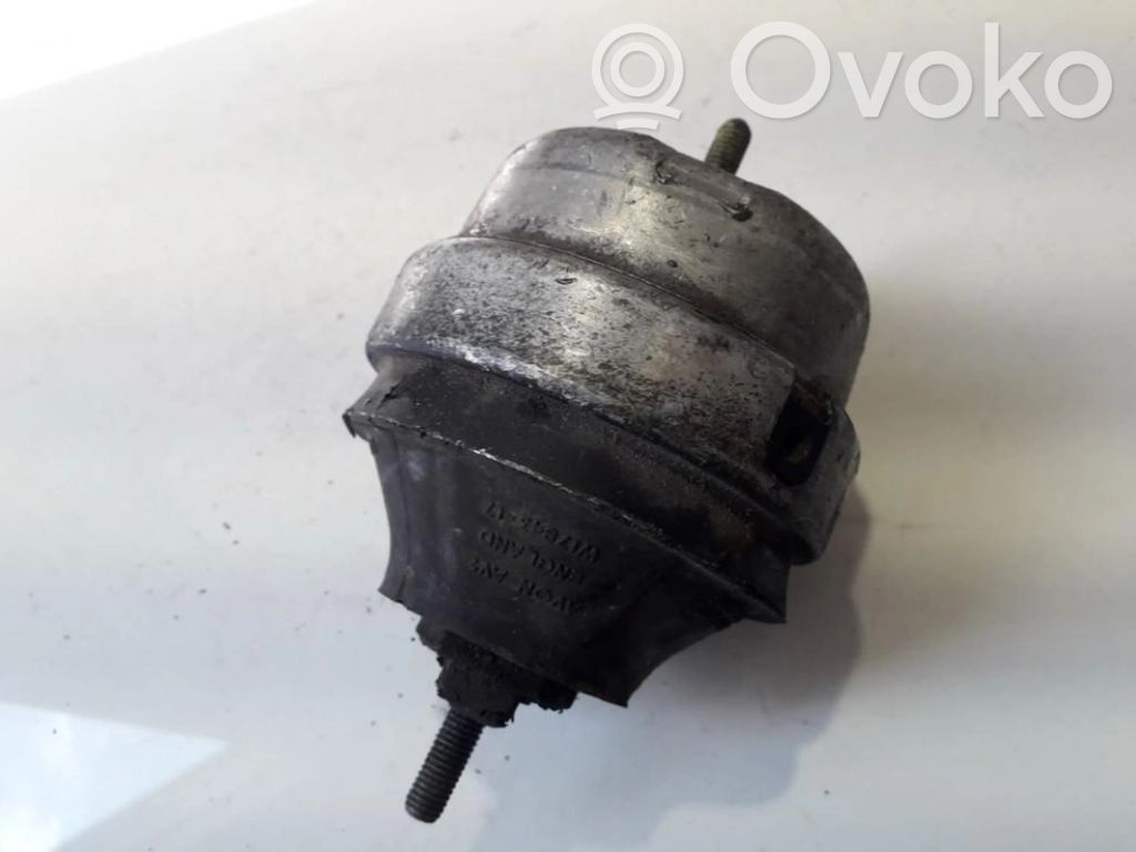Volkswagen PASSAT B5.5 Supporto di montaggio del motore