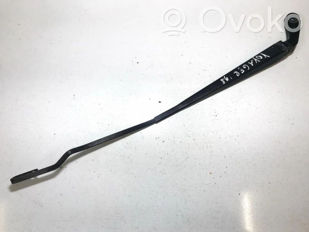 Chrysler Voyager Braccio della spazzola tergicristallo anteriore 