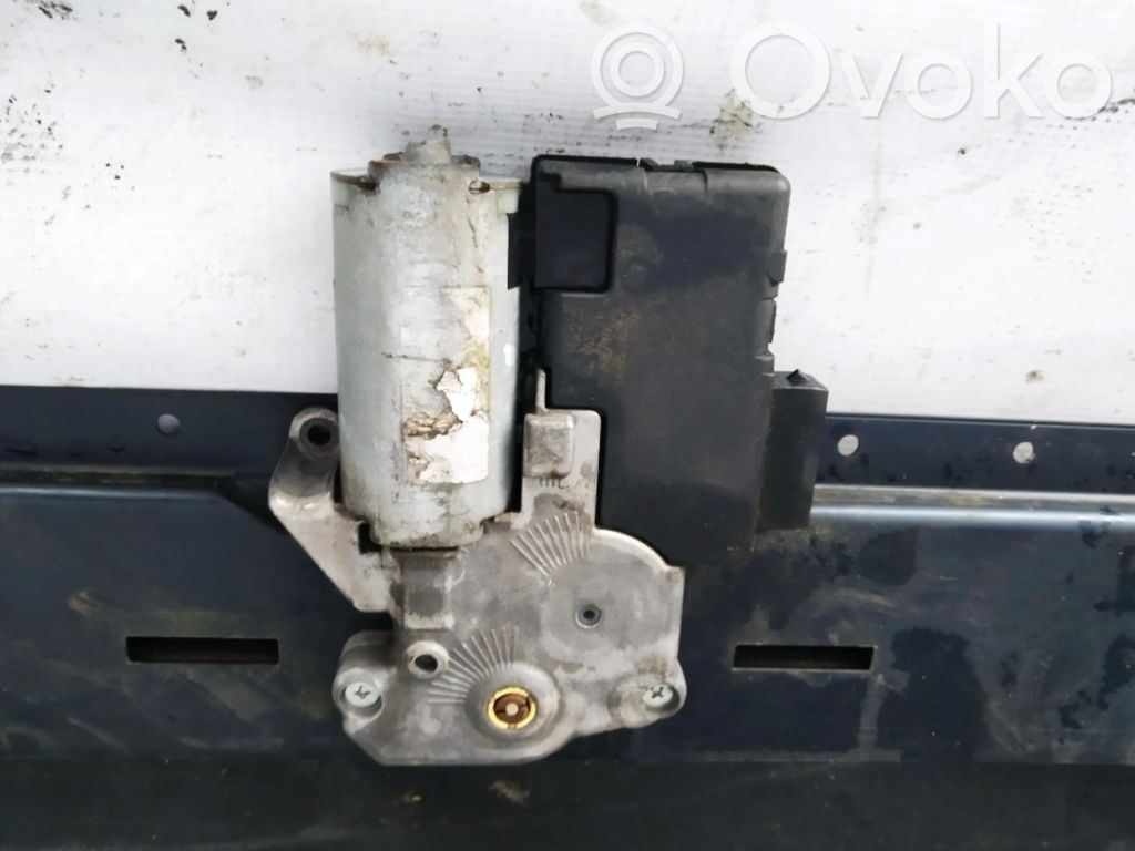 Opel Omega B1 Motor/actuator trapă 