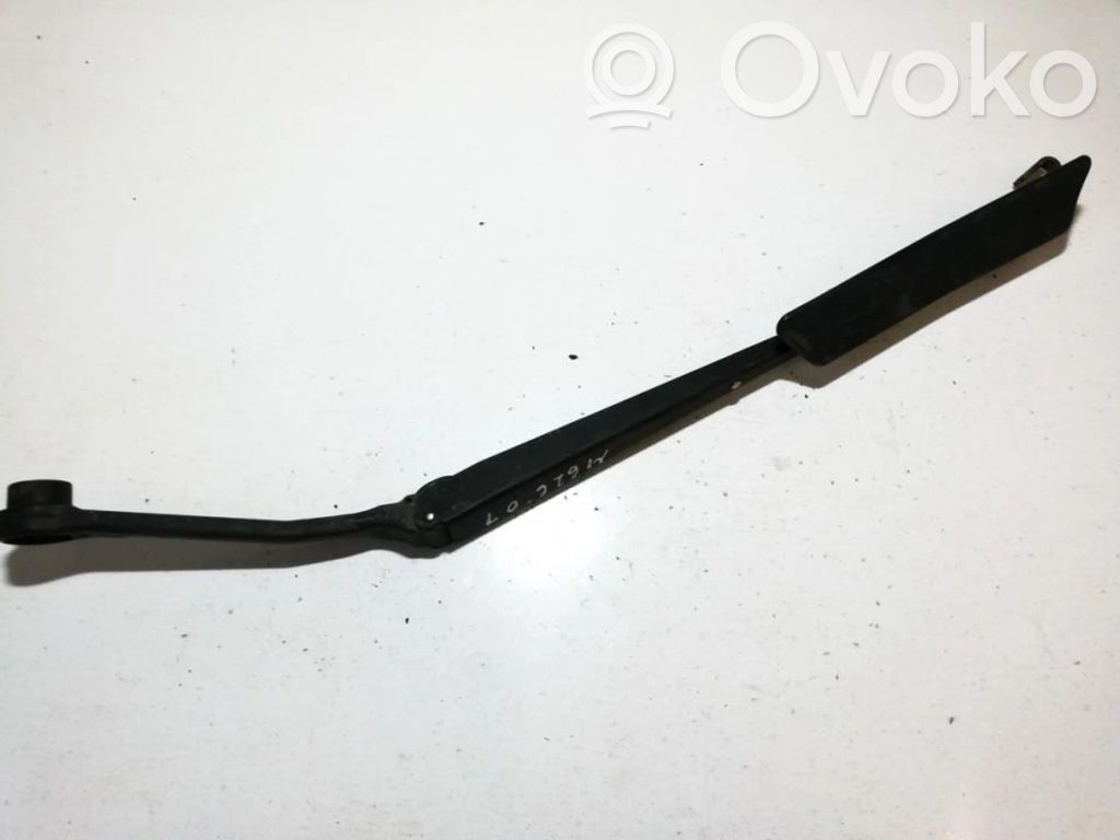Wischerarm vorne   F5762,F5762