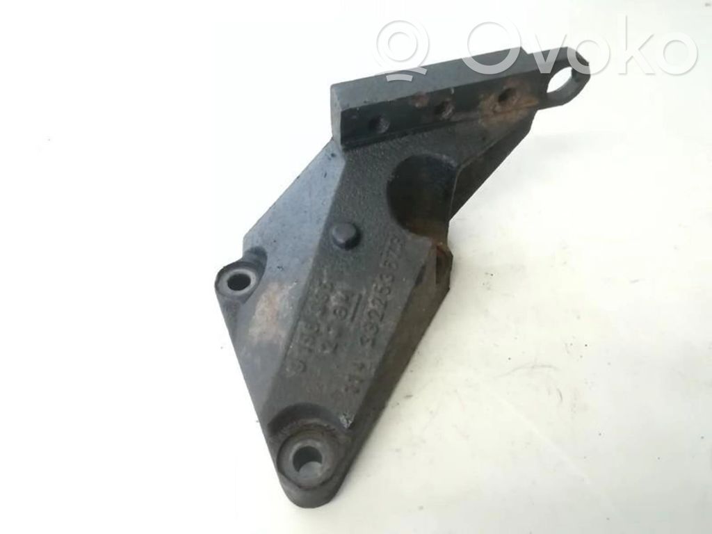 Opel Meriva A Engine mounting bracket 