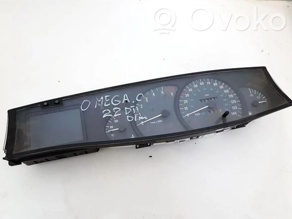 Opel Omega B2 Speedometer (instrument cluster) 