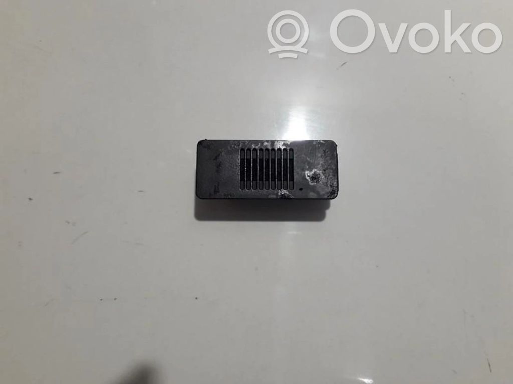 BMW 5 E39 Cita veida sensors 