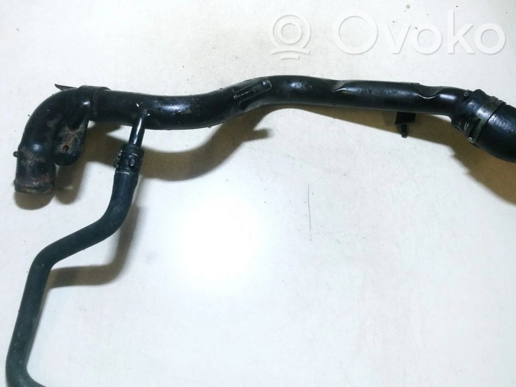 Audi A4 S4 B6 8E 8H Conductă/furtun lichid de răcire motor 