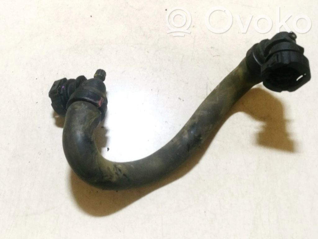 Citroen C4 II Tubo flessibile del liquido di raffreddamento del motore
