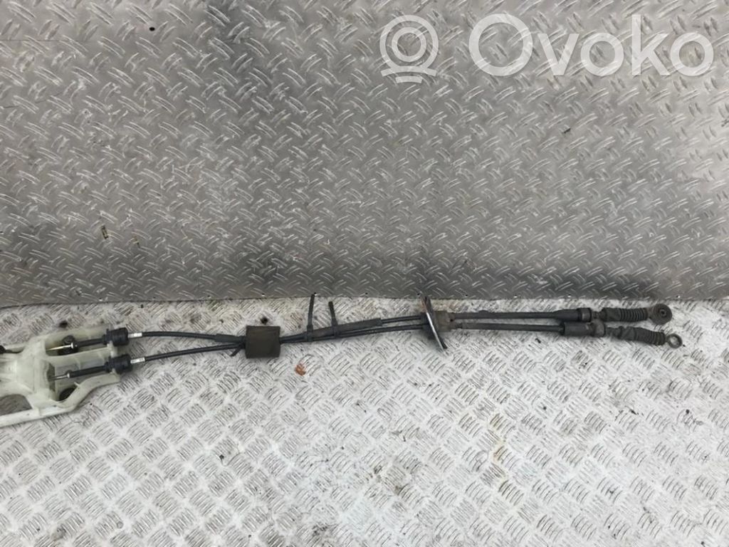 Mitsubishi Carisma Câble de changement de vitesse