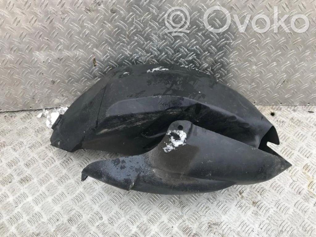 Nissan Micra Apărători interioare aripă roată spate 