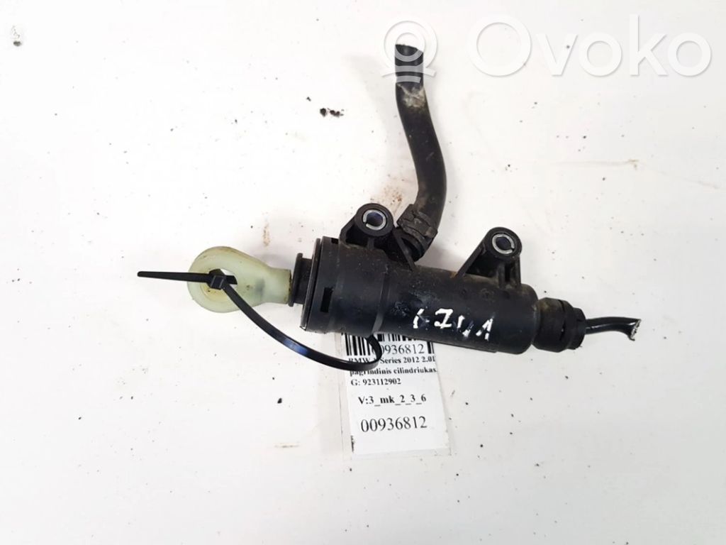 BMW 1 F20 F21 Główny cylinder sprzęgła 