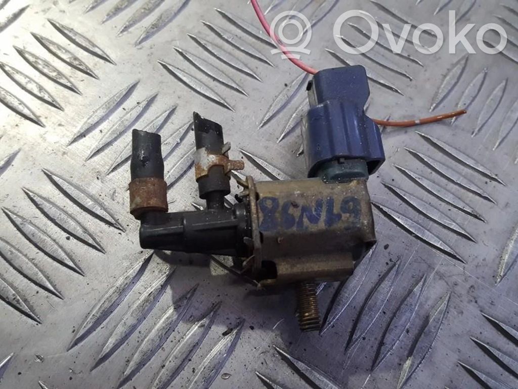Nissan Primera Zawór podciśnienia / Elektrozawór turbiny 