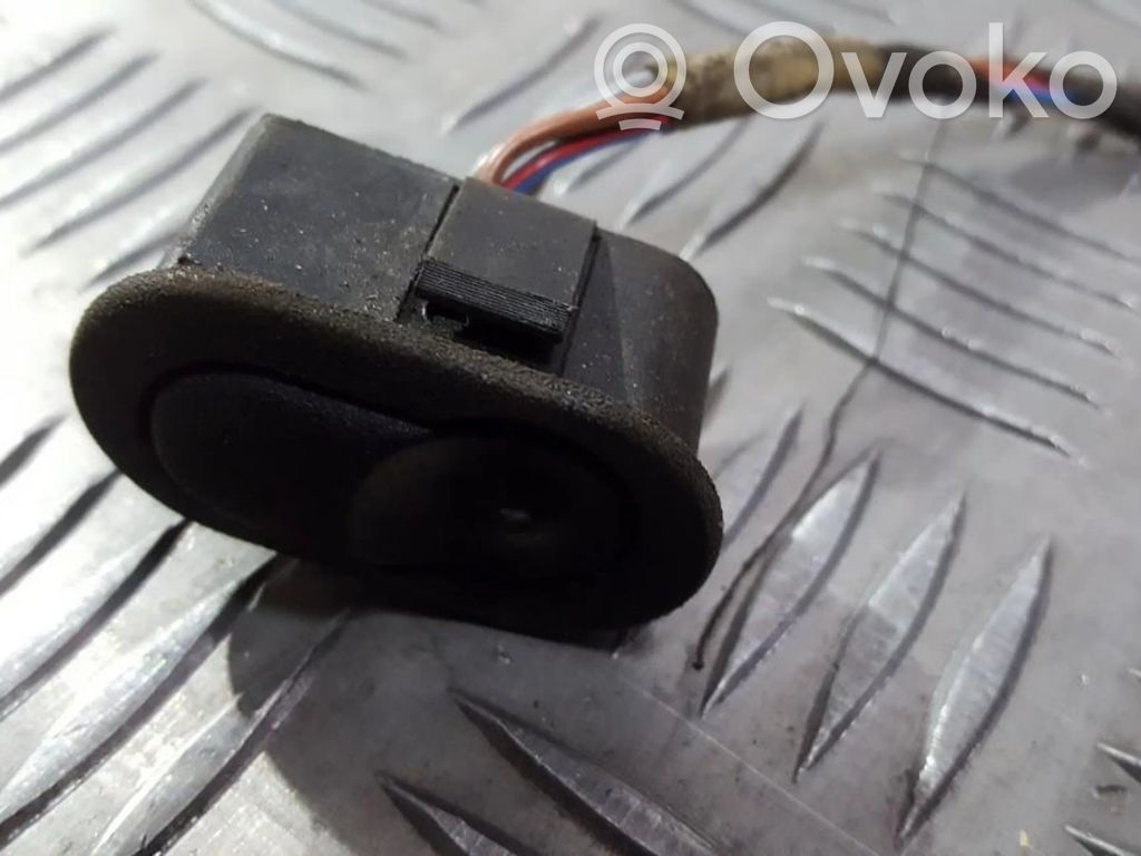 Opel Omega B1 Interruptor del elevalunas eléctrico 