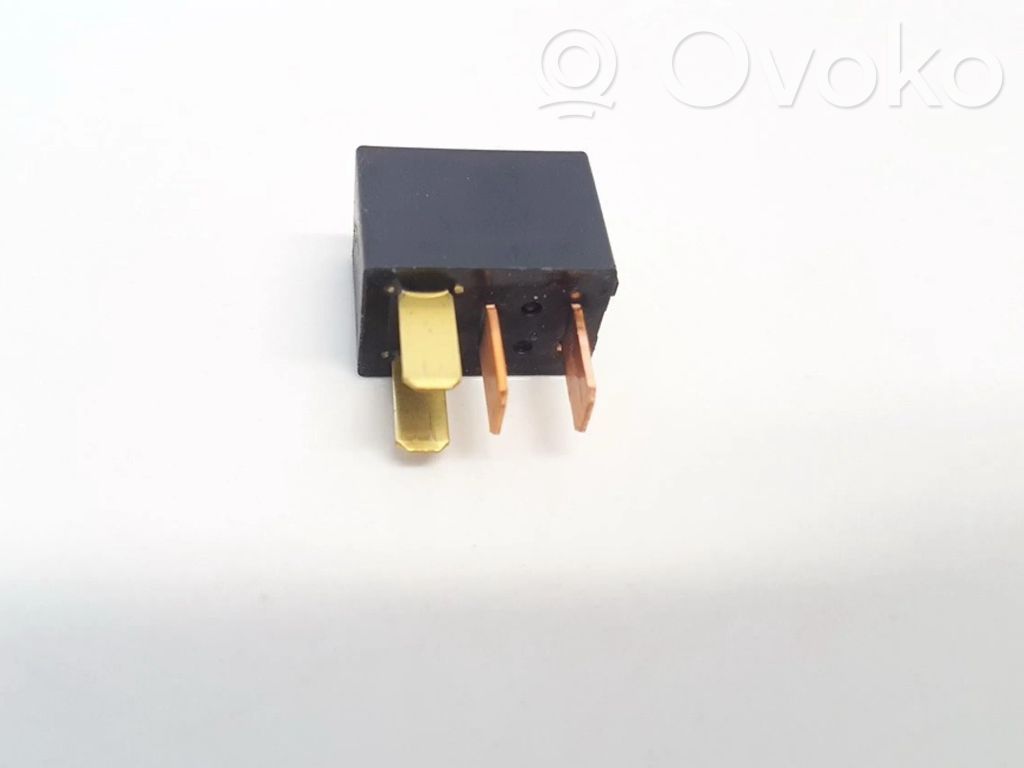 Otros relés   28Z6DJ,G8HLH71,28Z6DJ,G8HLH71