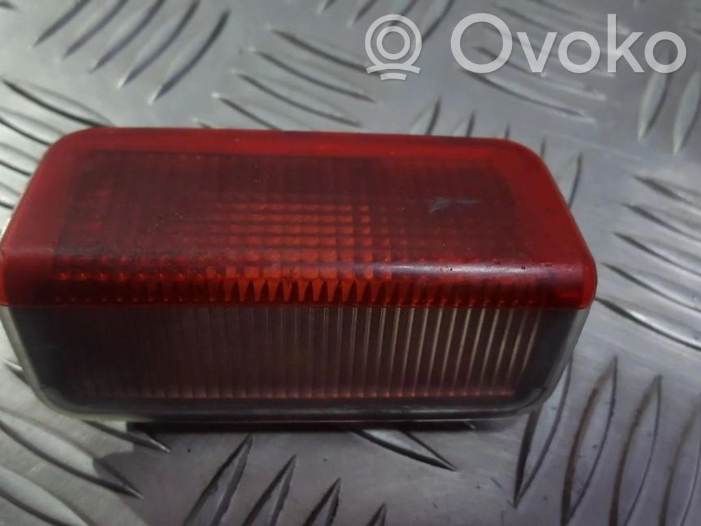 Luz interna puerta trasera   4B9947113,4B9947113