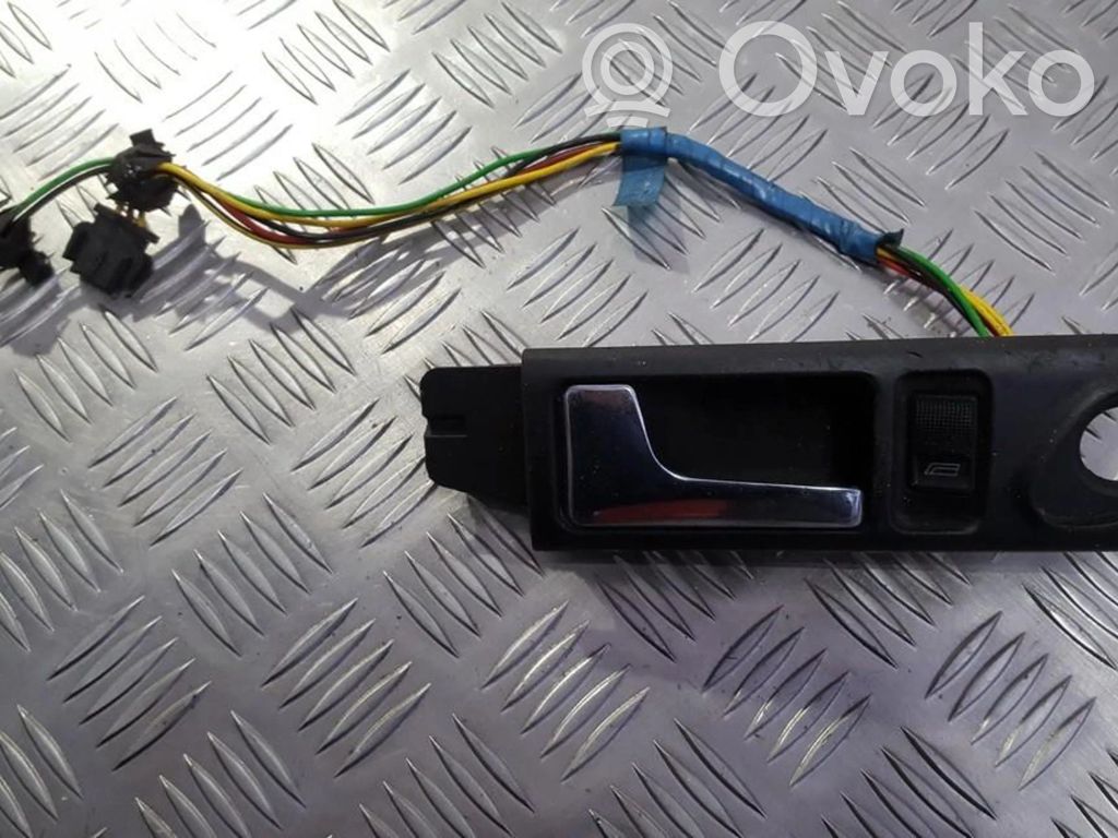 Audi A6 S6 C4 4A Manecilla interna puerta delantera 
