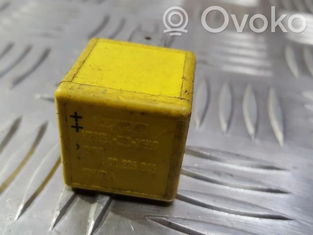 Opel Vectra C Muu rele 