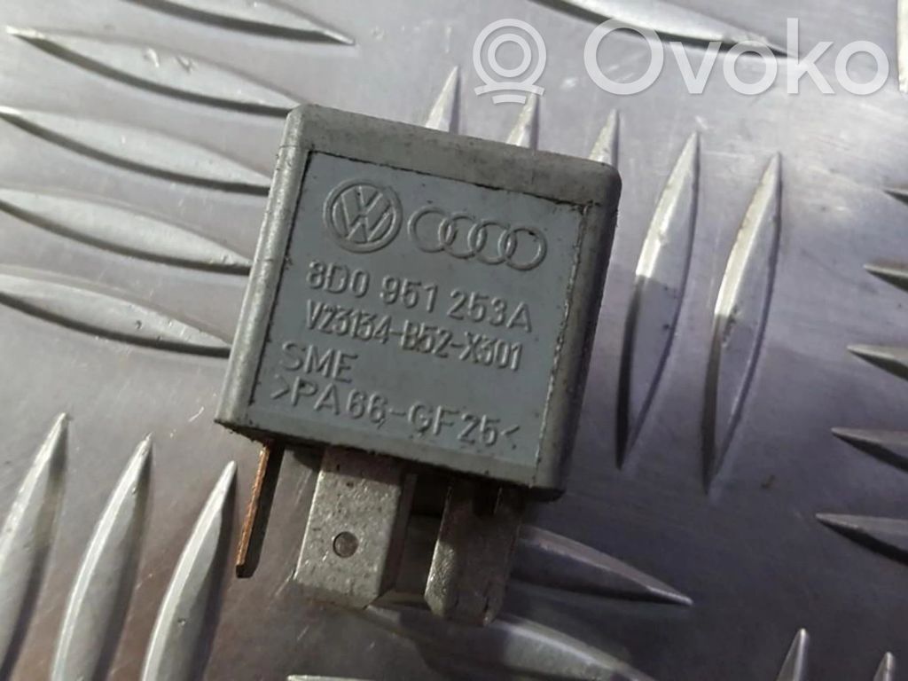 Volkswagen PASSAT B5.5 Autres relais