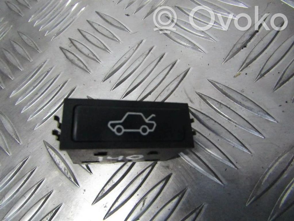 BMW 5 E39 Comutator deschidere hayon 