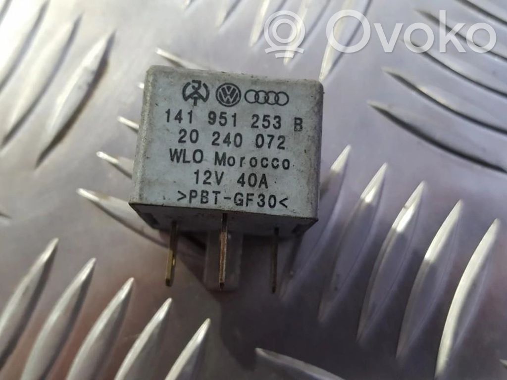 Otros relés   141951253B,20240072,141951253B,20240072