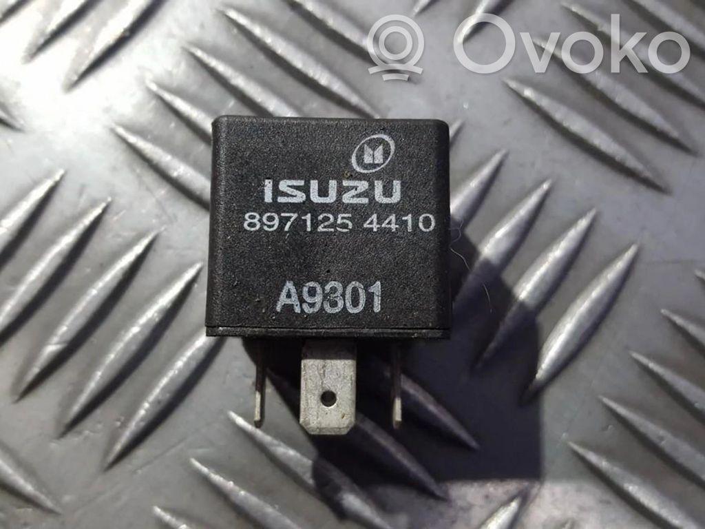 Otros relés   8971254410,A9301,8971254410,A9301
