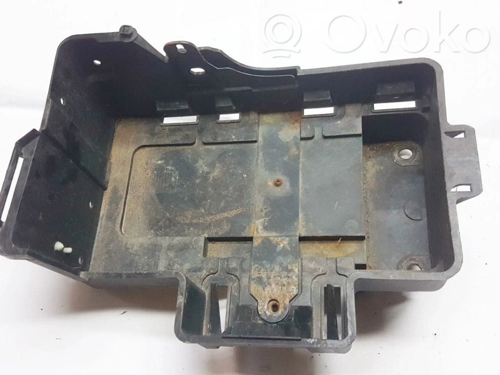 Akkulaatikon alusta   98AB10723B,98AB10723B,98AB10723B,98AB10723B