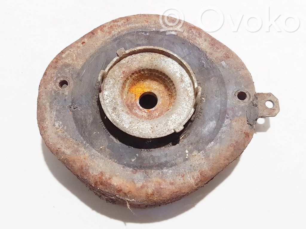 Renault Megane I Supporto di montaggio della molla elicoidale
