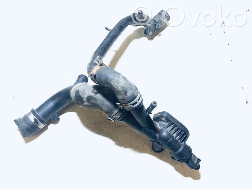 Volkswagen PASSAT B6 Tubo flessibile del liquido di raffreddamento del motore